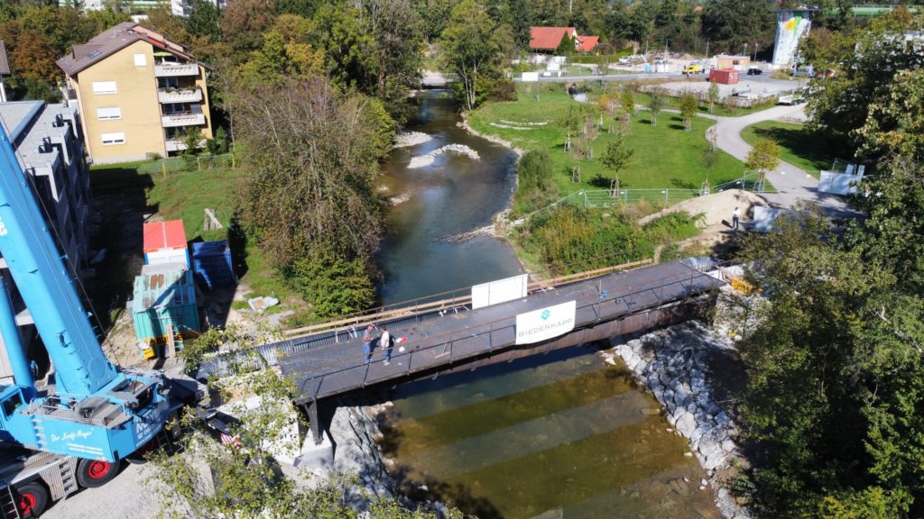 25-Meter-Brücke für die Landesgartenschau 2024 Vogelperspektive mit Blick auf die Argen